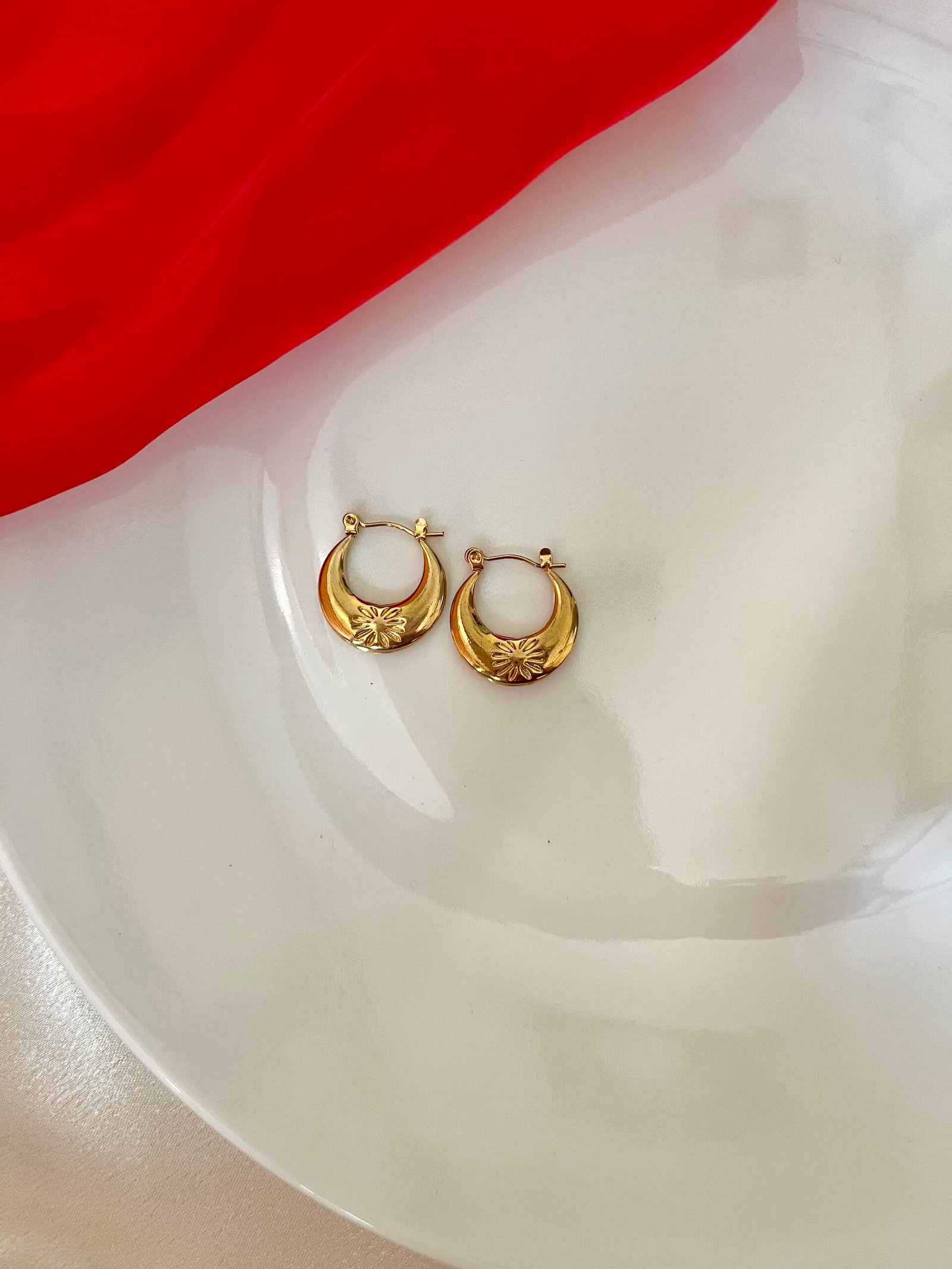 Bella Hoop Earrings