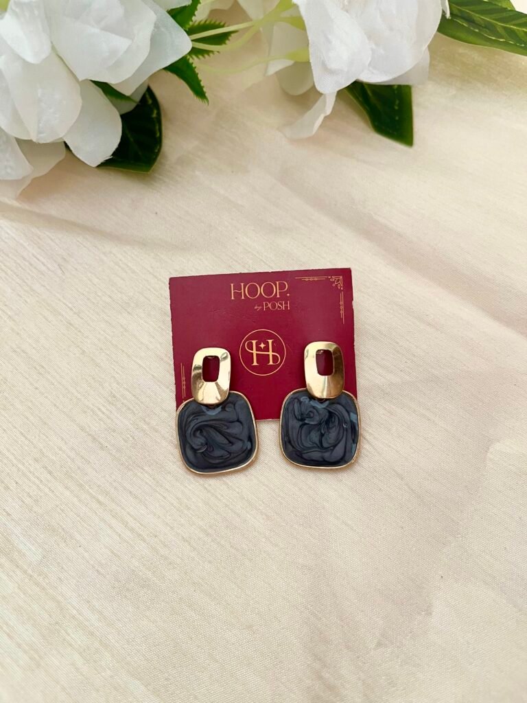 Cara black earring