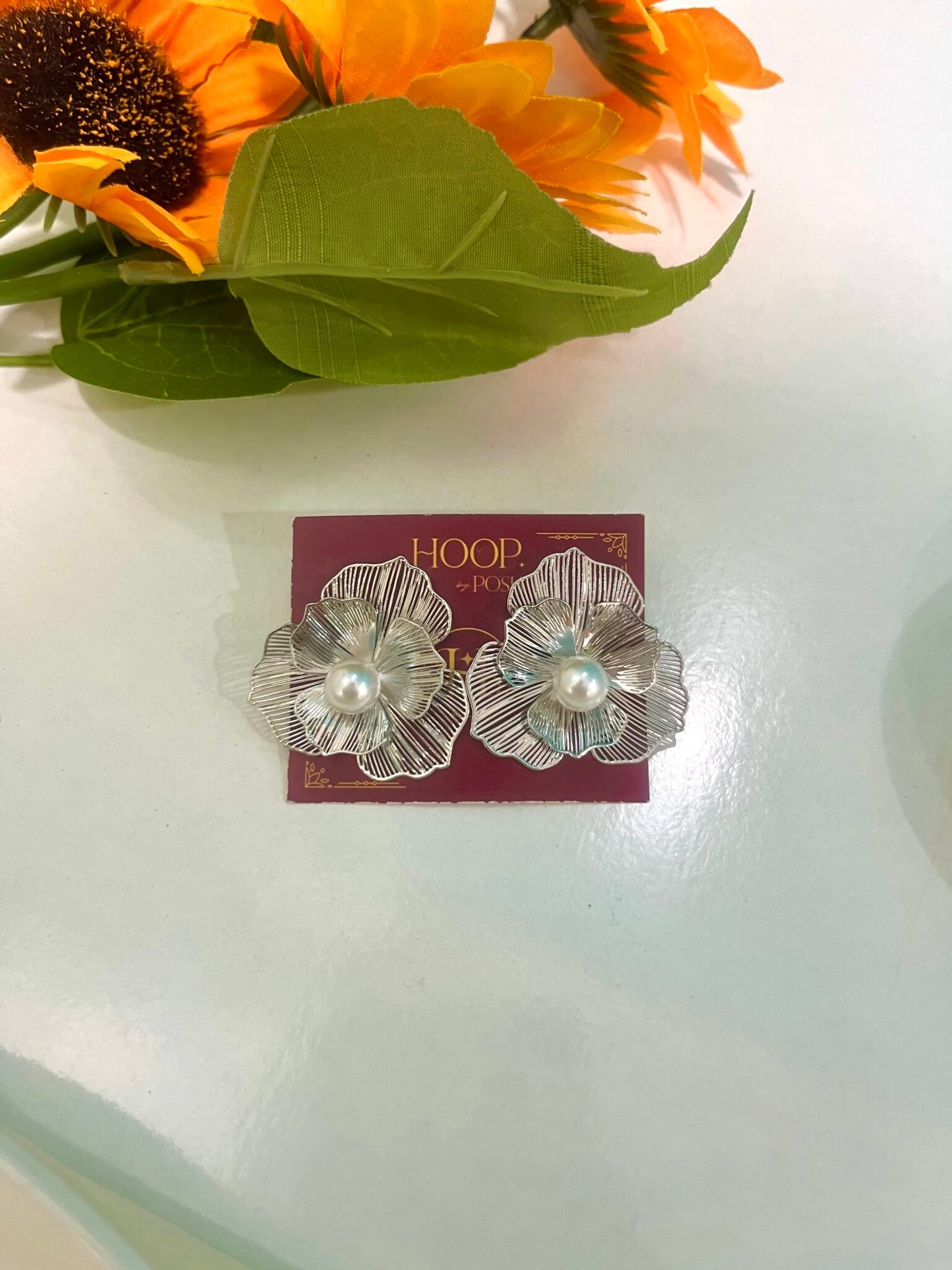 Silver Mesh 3 Petals Boho Earrings - Image 2
