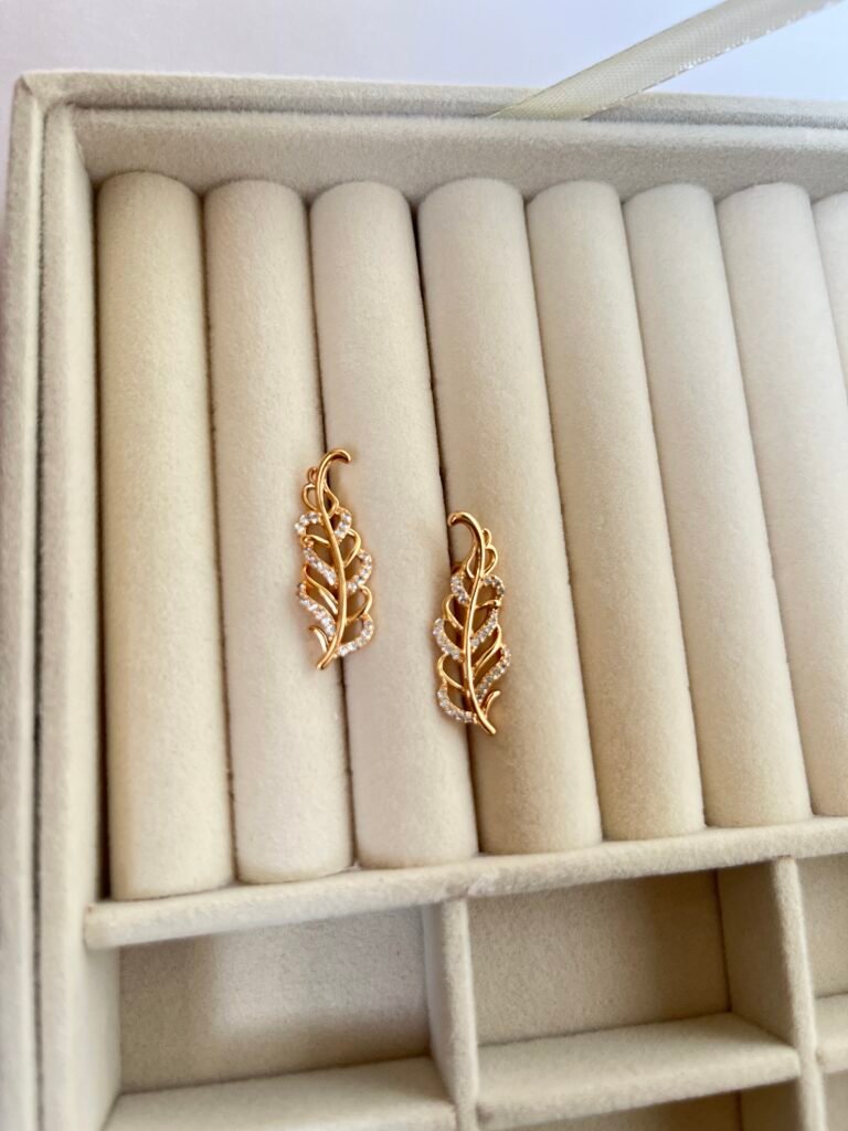 Glimmer Leaf Diamond Earrings