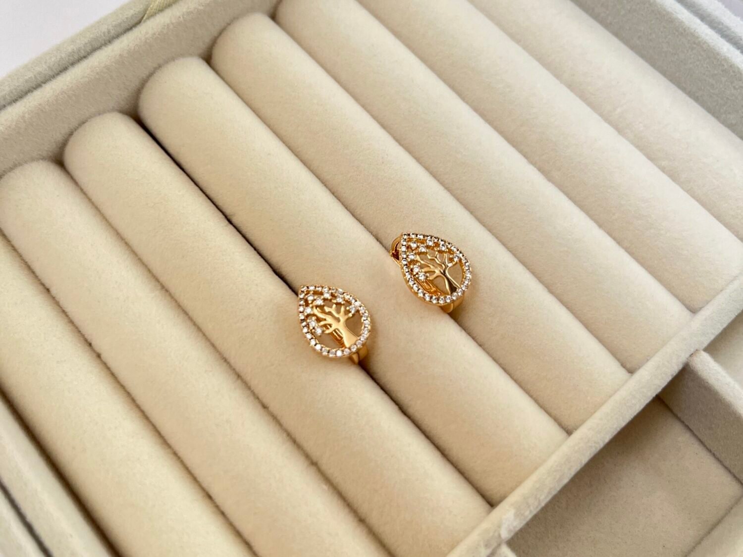 Branching Leaf Diamond Earrings